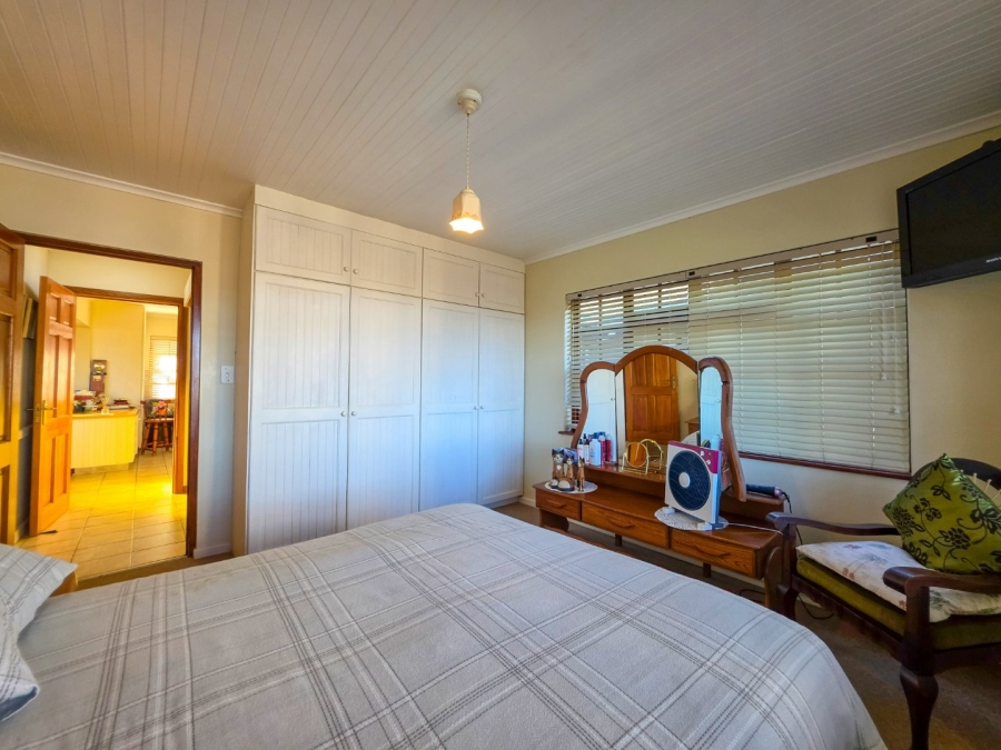 4 Bedroom Property for Sale in Stilbaai Wes Western Cape